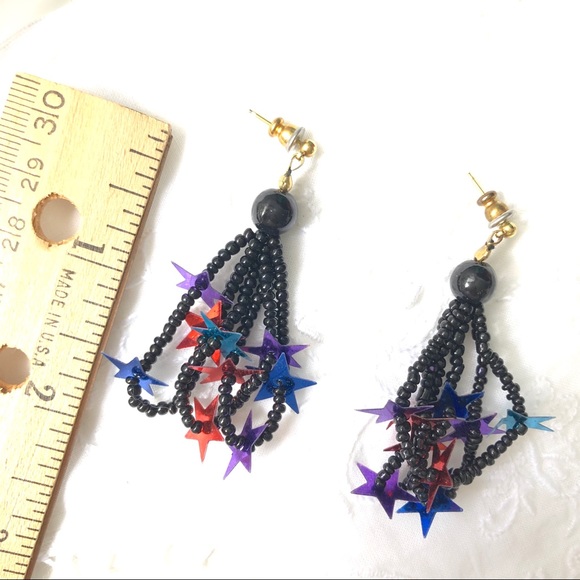 Vintage Lightweight Cluster Earrings - Picture 3 of 3